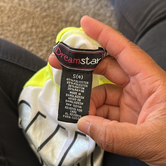 💚”Smart, Sassy and Strong” Tee💚 - Picture 5 of 5